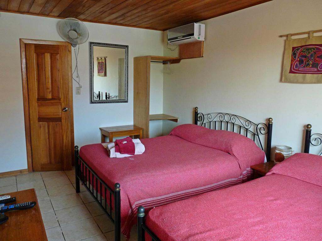 Hotel Posada Isla Chica Bocas del Toro Room photo
